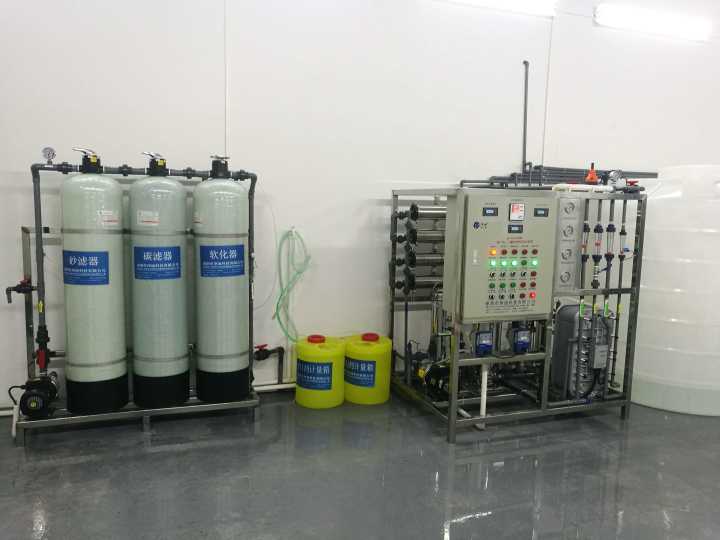 1T/H  RO+EDI超纯水机